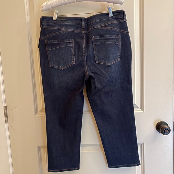 NWT Liverpool Jeans Company The Hugger Milly 4-Way Stretch Denim Capri 12/31 - Picture 4 of 12